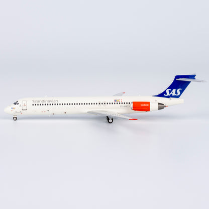SAS McDonnell Douglas MD-87 "Ragnar Viking" OY-KHF