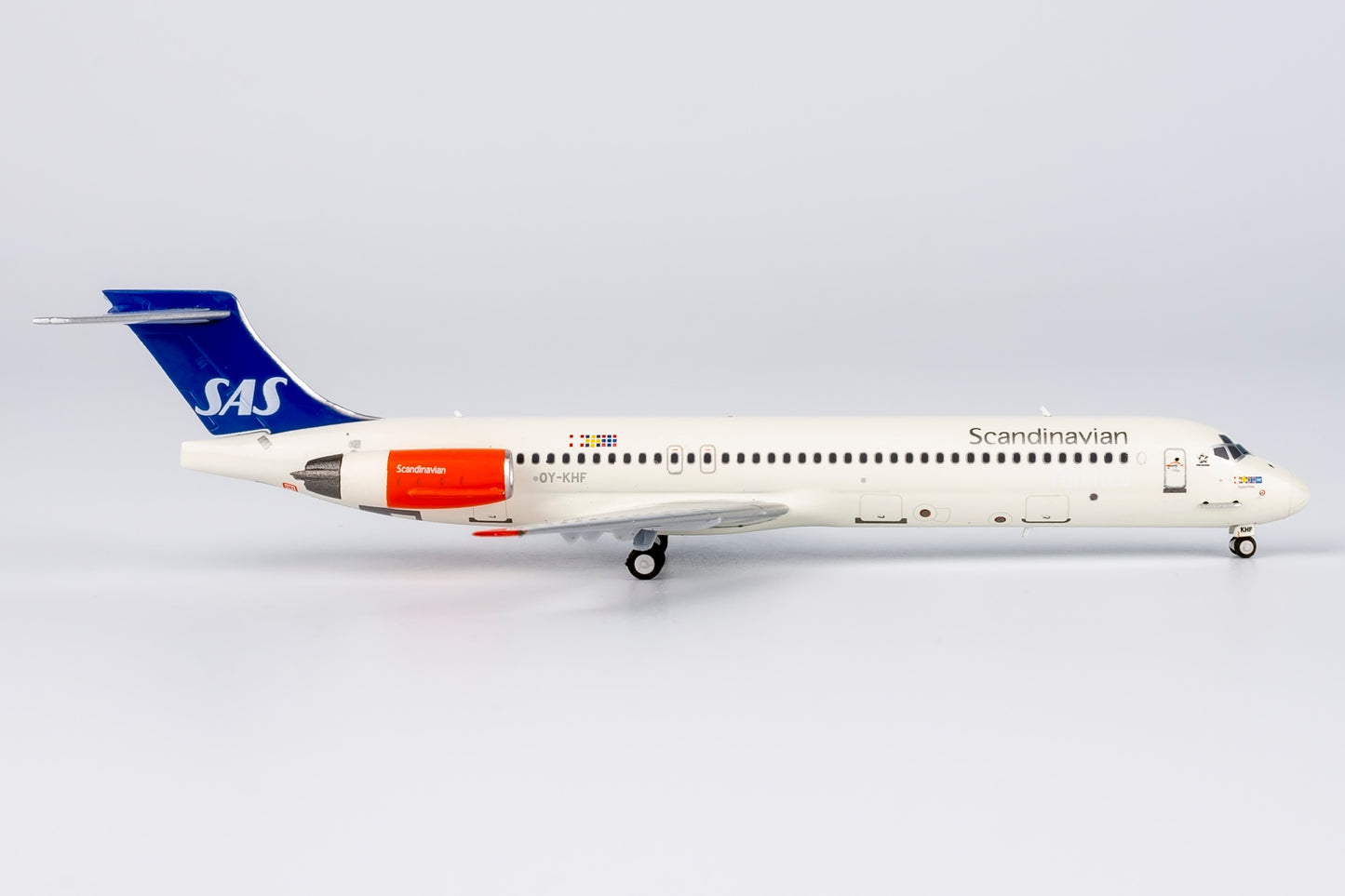 SAS McDonnell Douglas MD-87 "Ragnar Viking" OY-KHF