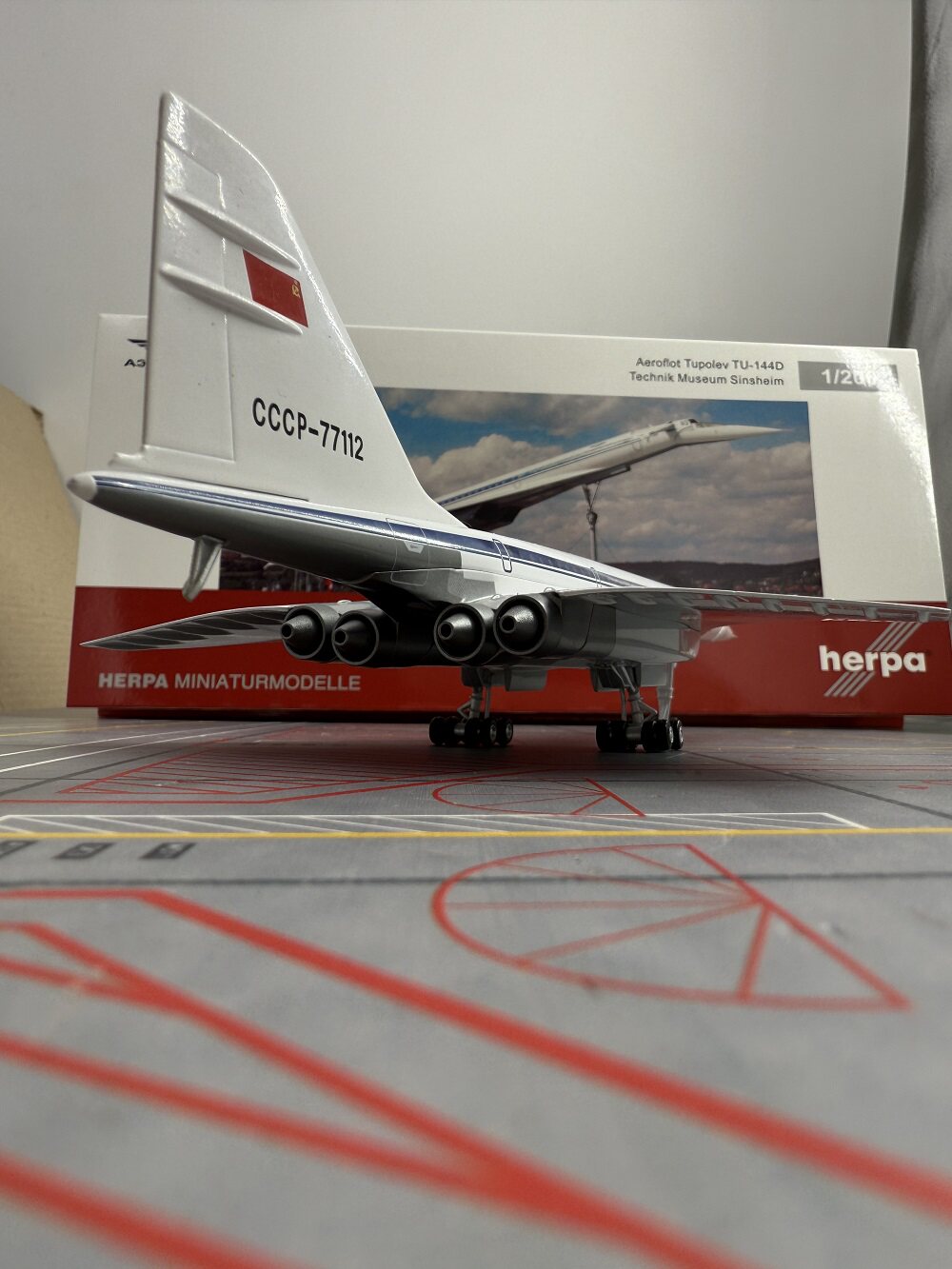1/200 Aeroflot Tu-144 CCCP-77112 556323-001 - image 9