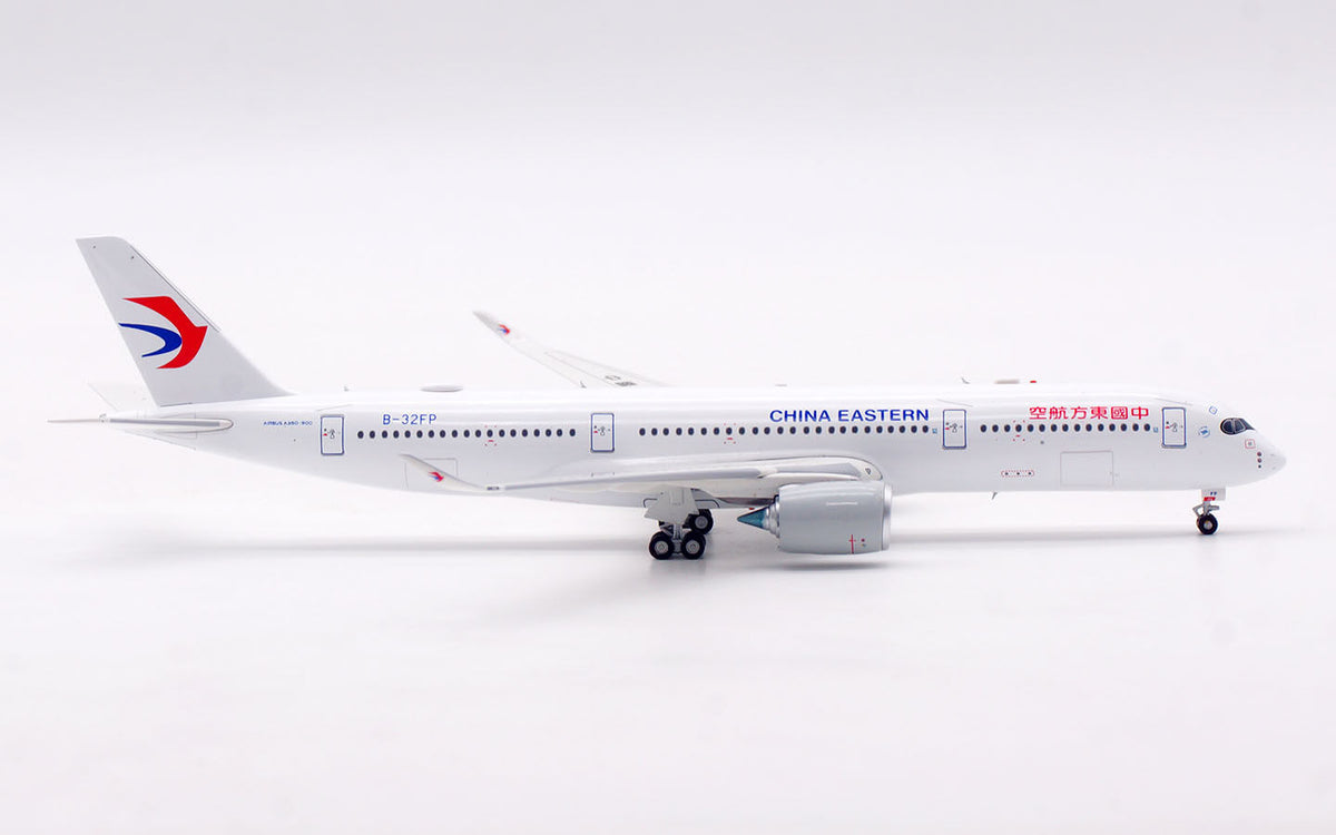 1/400 China Eastern Airlines A350-900 B-32FP AV4367 - image 9