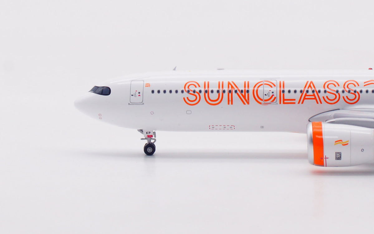 1/400 Sunclass Airlines A330-900NEO OY-VKP AV4415 - image 9