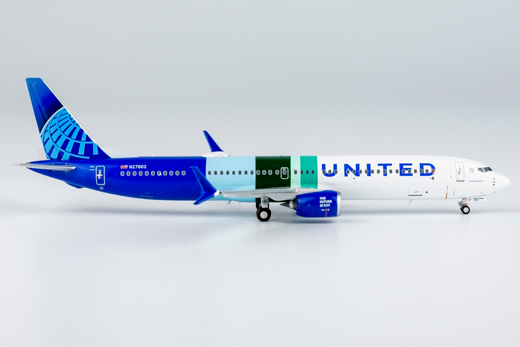 1/400 United Airlines Boeing 737 MAX10 N27602 NG90002 - cover