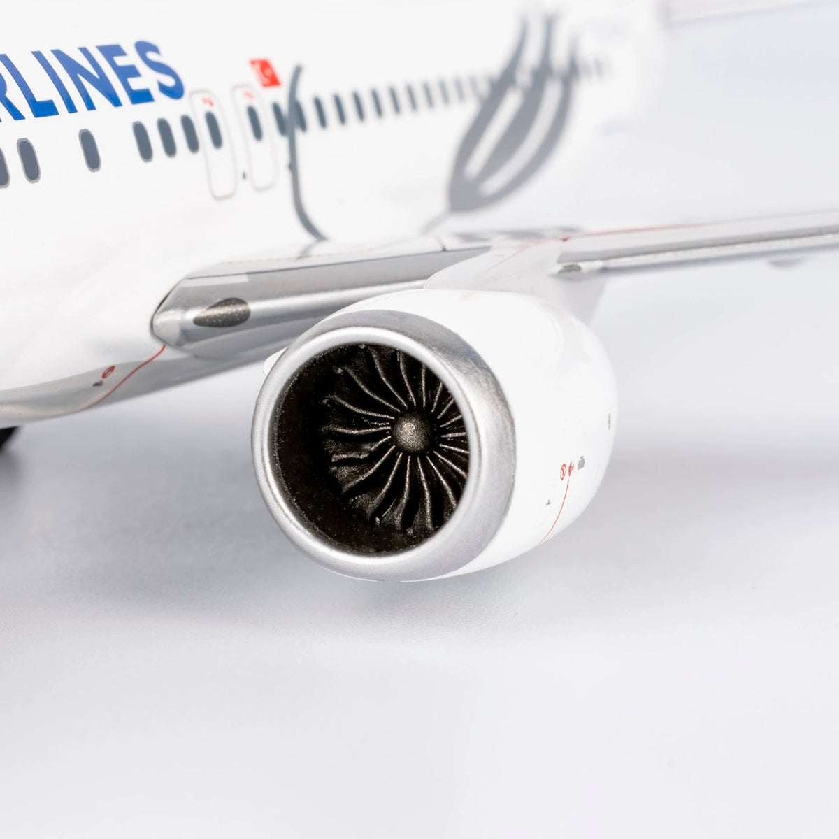 1/200 Turkish Airlines Boeing 737 MAX8 TC-LCA NG92010