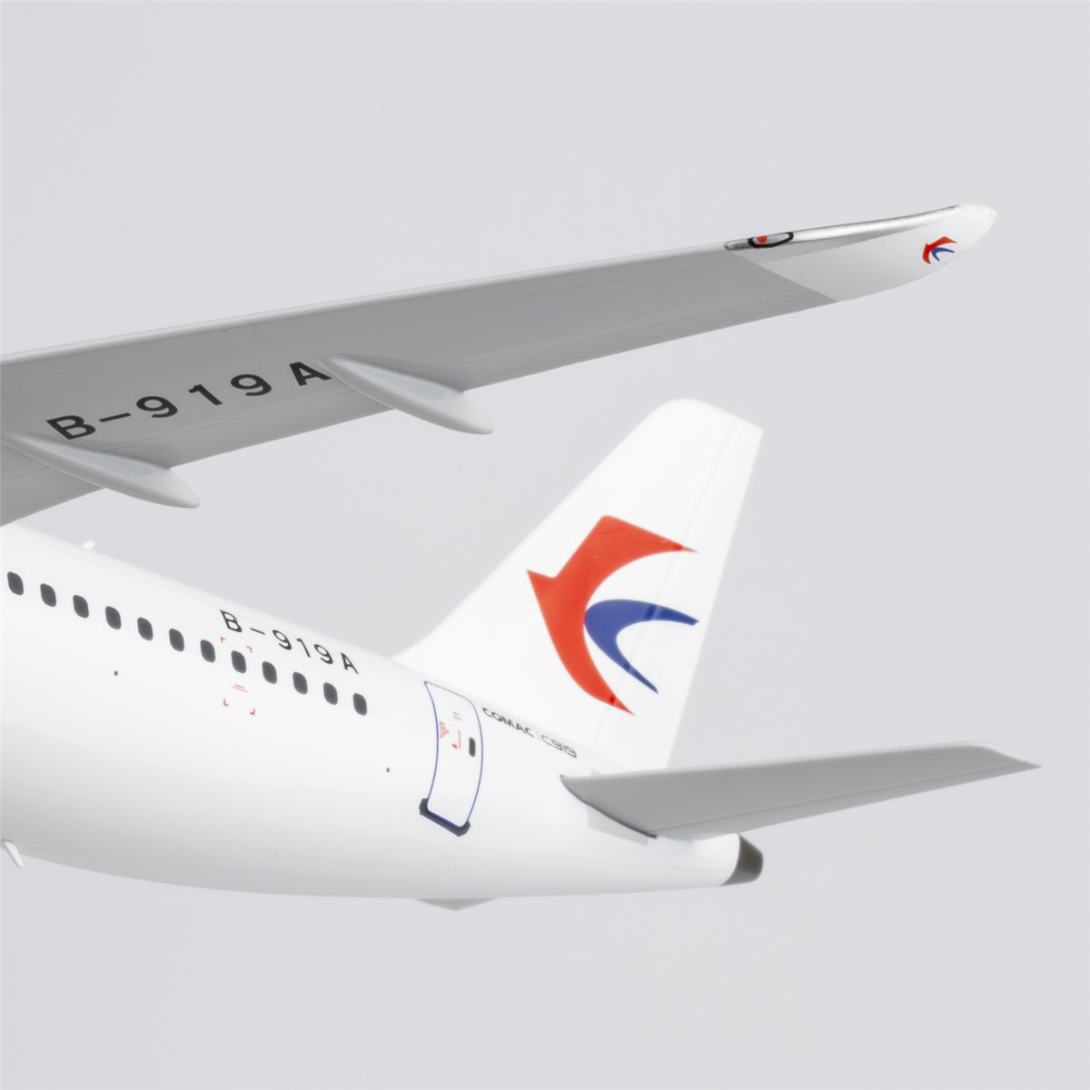 1/200 China Eastern Airlines C919 B-919A NG99201