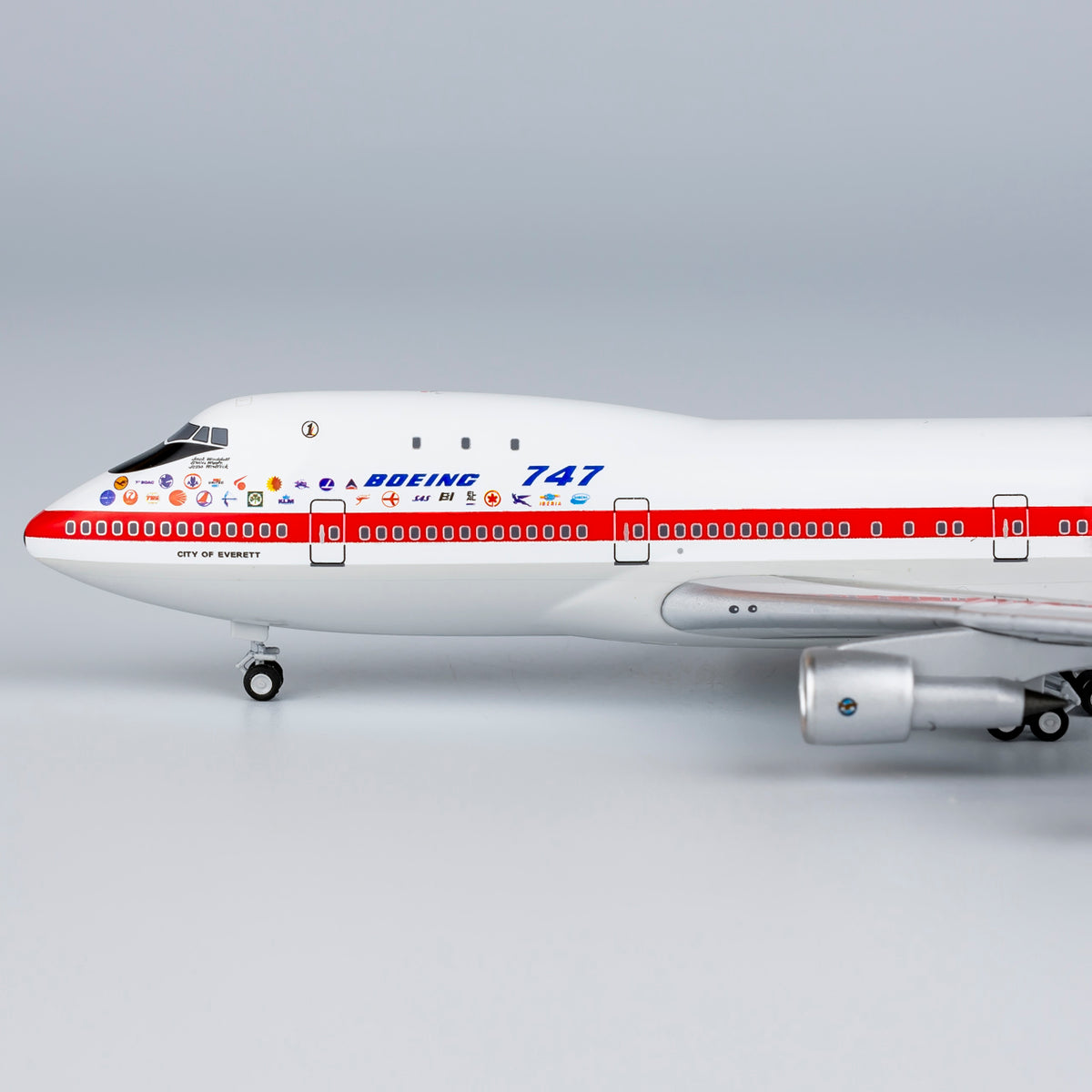 1/400 Boeing 747-100 N7470 NGBOE004