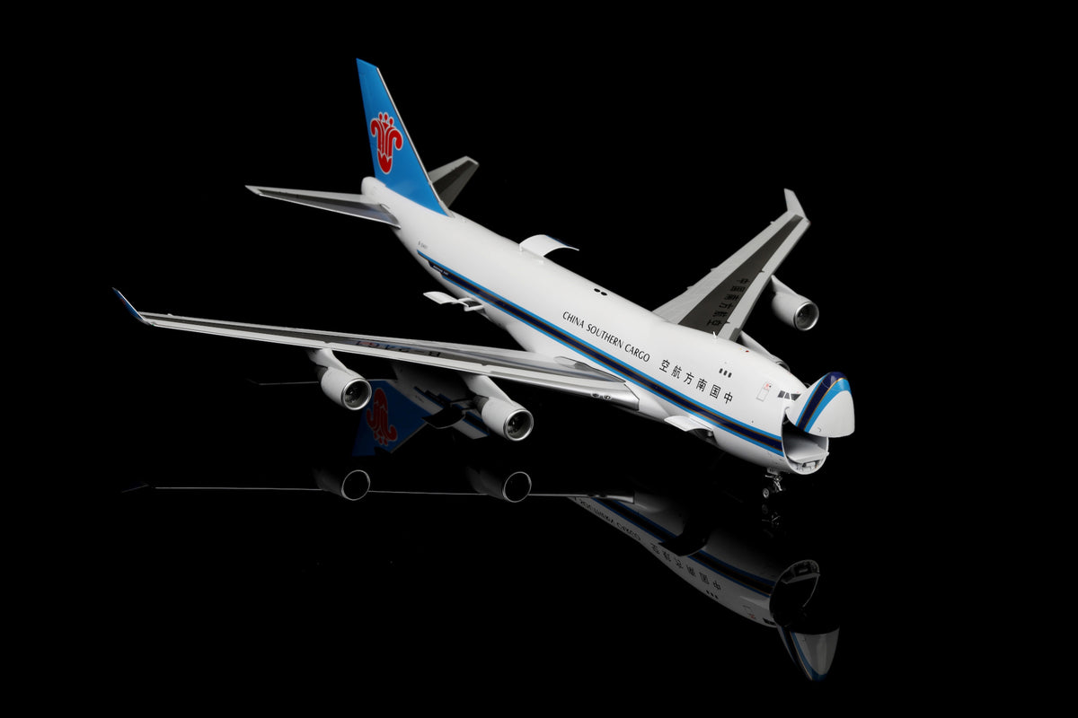 China Southern Airlines B747-400F B-2461