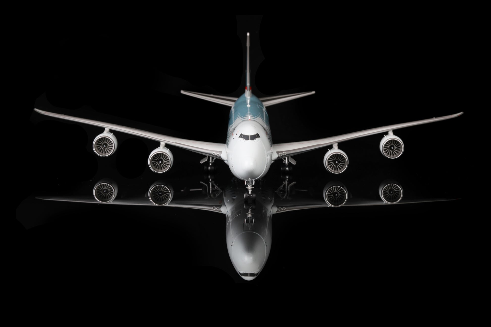 Cathay Pacific Cargo B747-8F B-LJA