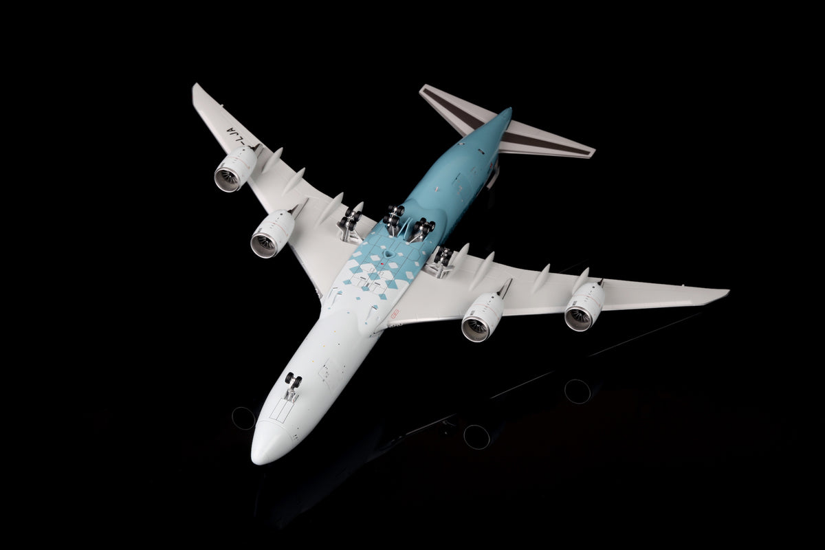 Cathay Pacific Cargo B747-8F B-LJA