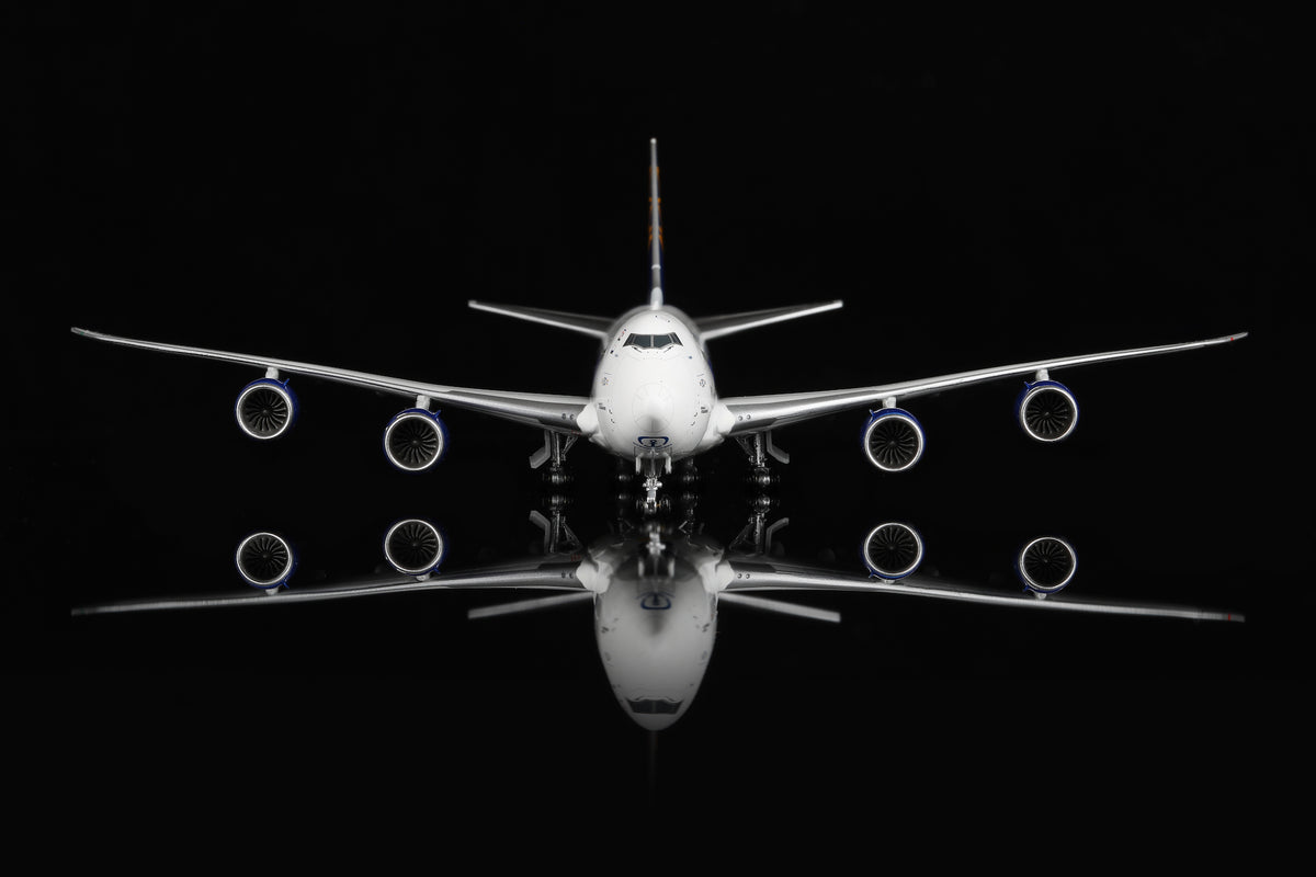 1/400 Atlas Air Boeing B747-8F N862GT B632202