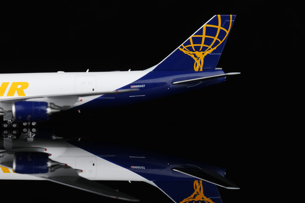 1/400 Atlas Air Boeing B747-8F N860GT B632205