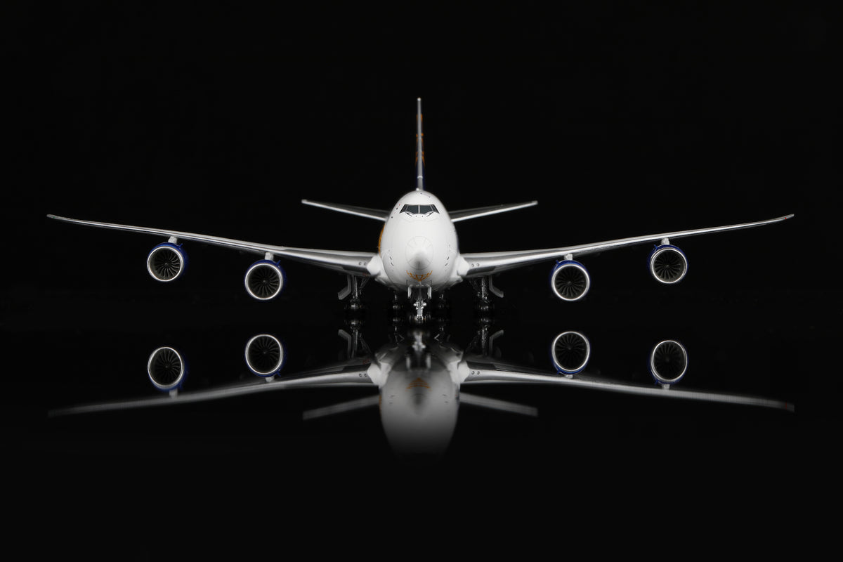 1/400 Atlas Air Boeing B747-8F N854GT B632203