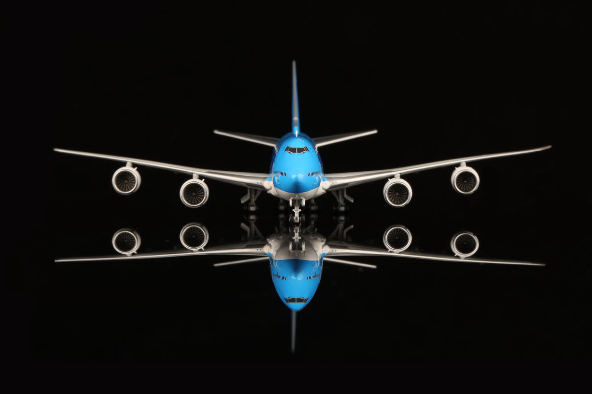 1/400 Korean Air Boeing B747-8 HL7638 "NEW Livery" B631202