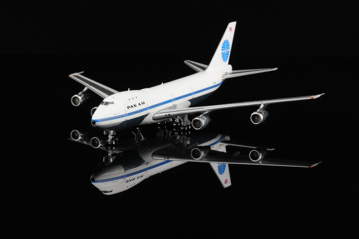 1/400 Pan Am B747-100 "Clipper Constitution" N735PA B551402P