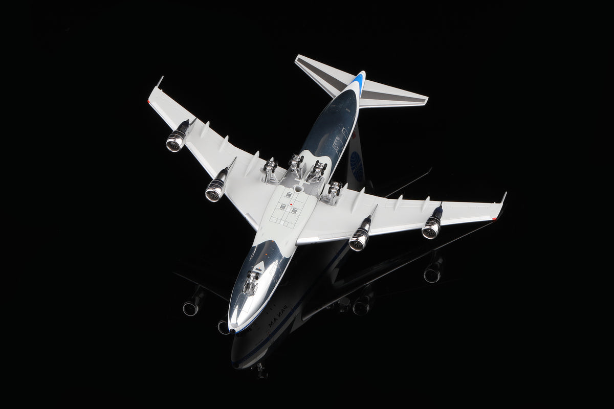1/400 Pan Am B747-100 "Clipper Constitution" N735PA B551402P