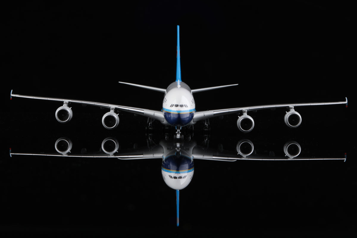 China Southern Airlines A380 "With SkyTeam Logo" B-6137 A581502 - cover