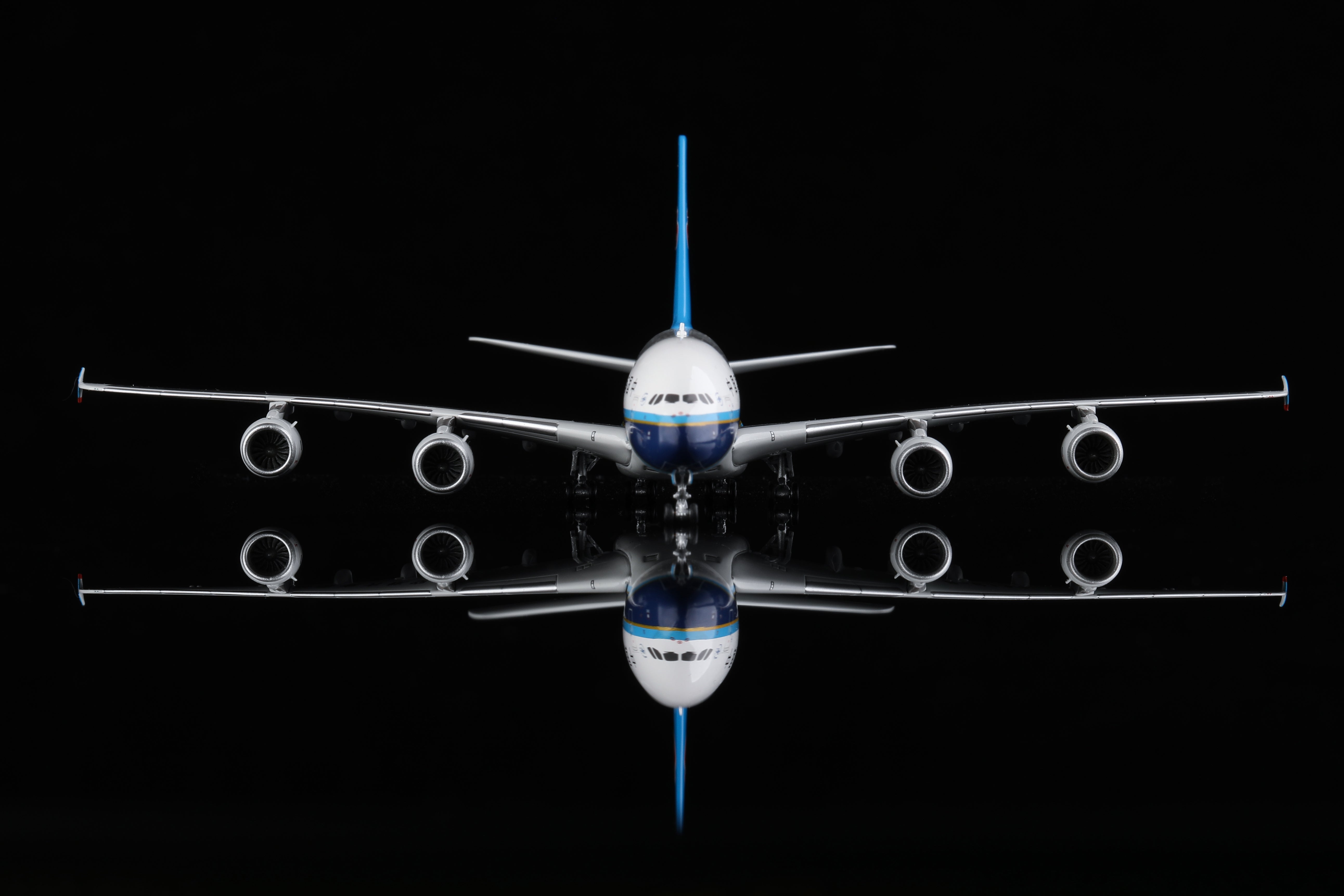 China Southern Airlines A380 "With SkyTeam Logo" B-6139 A581504 - cover