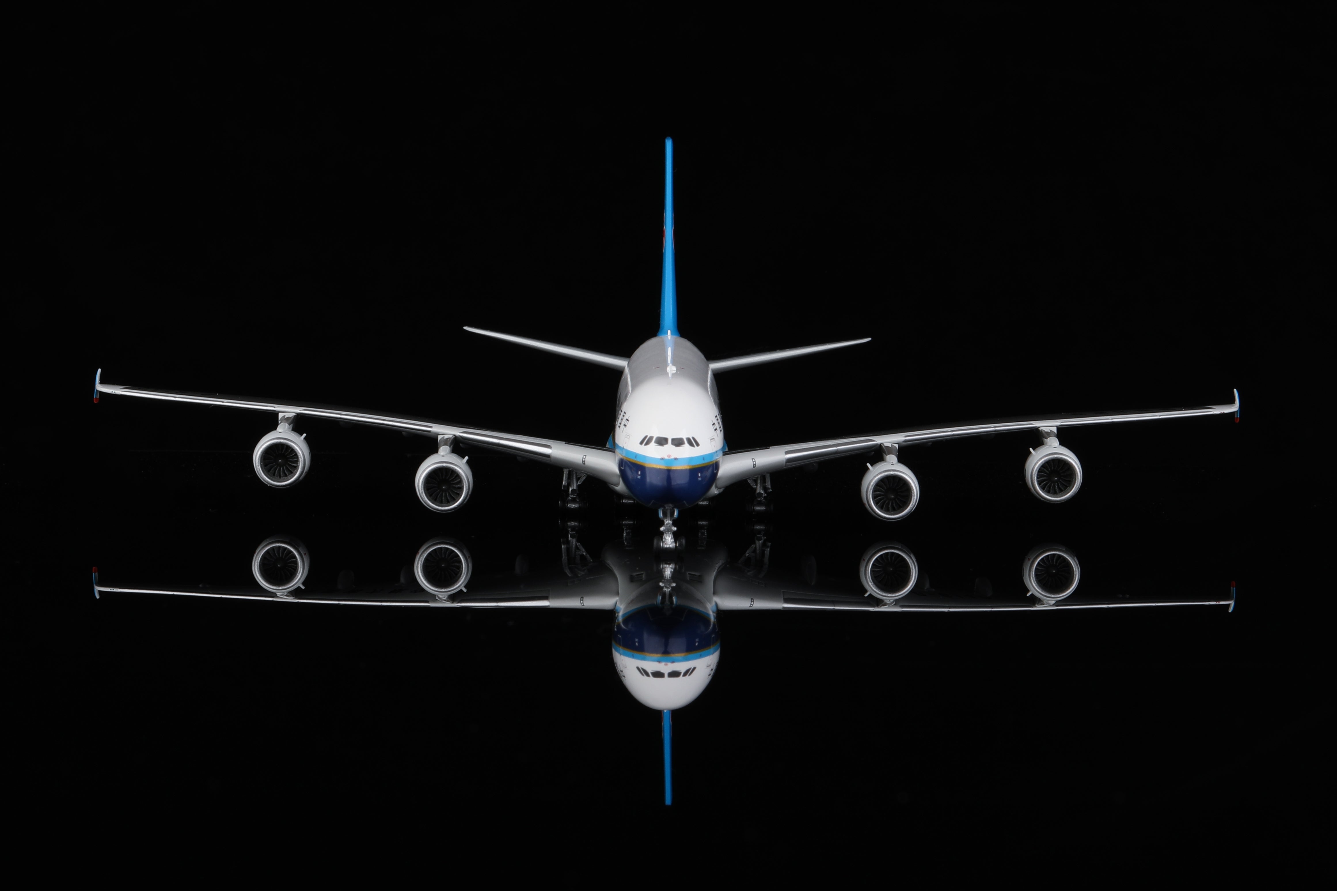 China Southern Airlines A380 "With SkyTeam Logo" B-6140 A581505 - cover