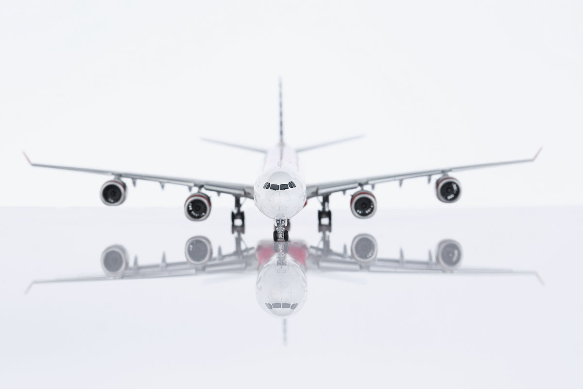 1/400 Etihad Airways A340-642 A6-EHJ "Abu Dhabi GP 2009" HY346091