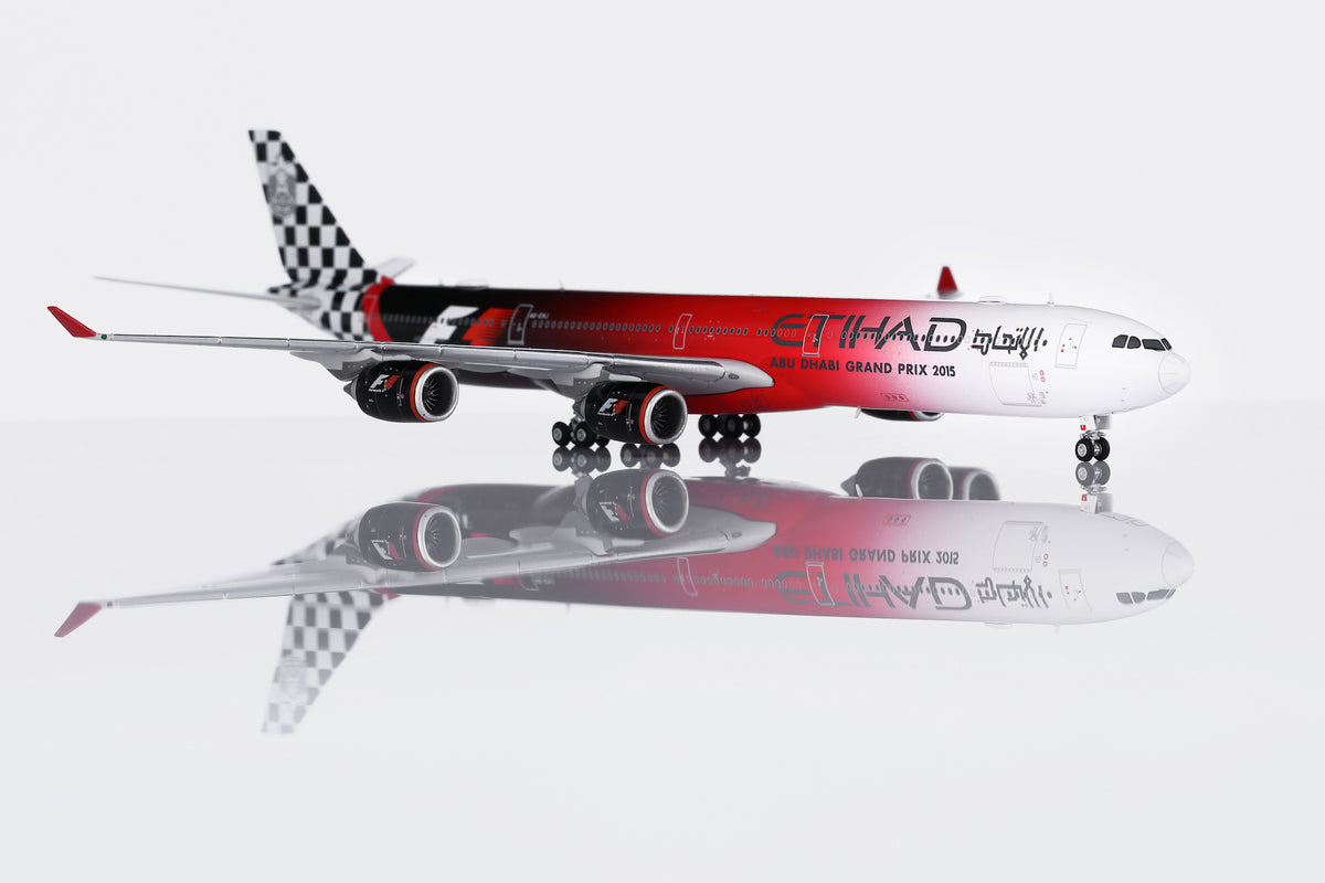 1/400 Etihad Airways A340-642 A6-EHJ "Abu Dhabi GP 2015" HY346094