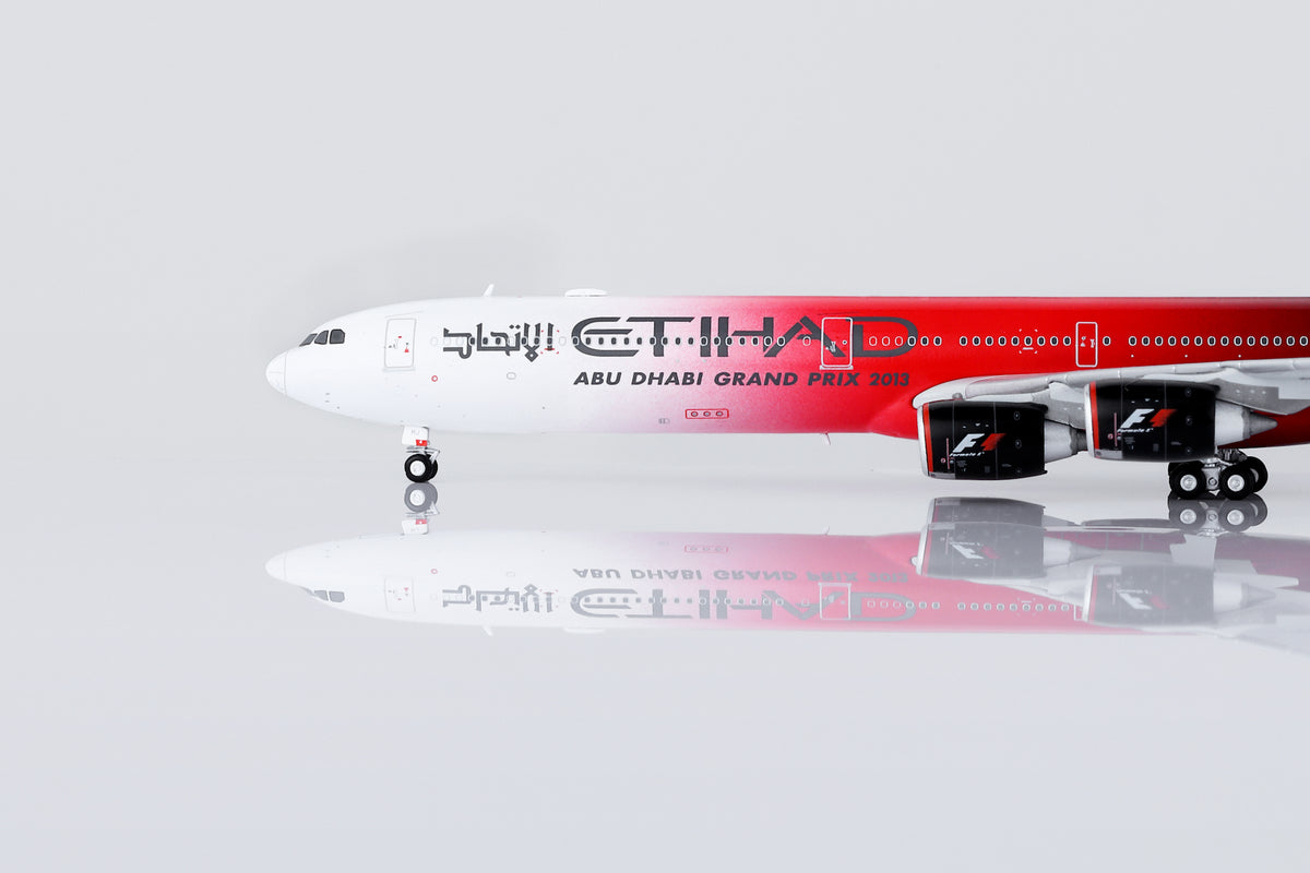 1/400 Etihad Airways A340-642 A6-EHJ "Abu Dhabi GP 2013" HY346099