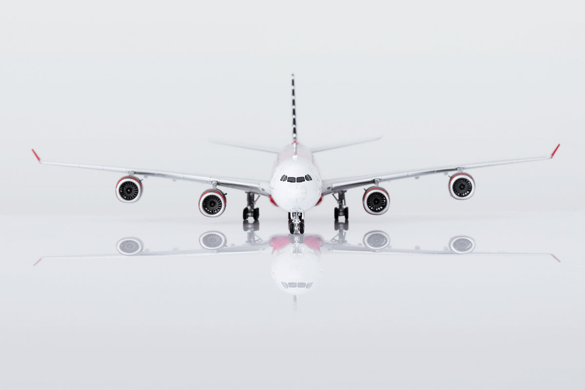 1/400 Etihad Airways A340-642 A6-EHJ "Abu Dhabi GP 2013" HY346099