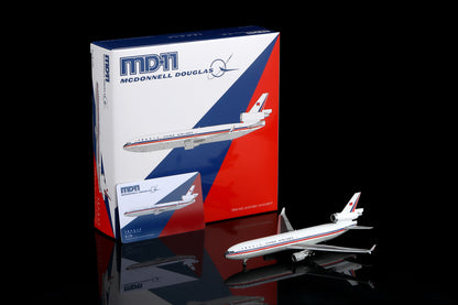 1/400 China Airlines MD-11 B-150 M101007F Flaps Down - borrowed standard version image