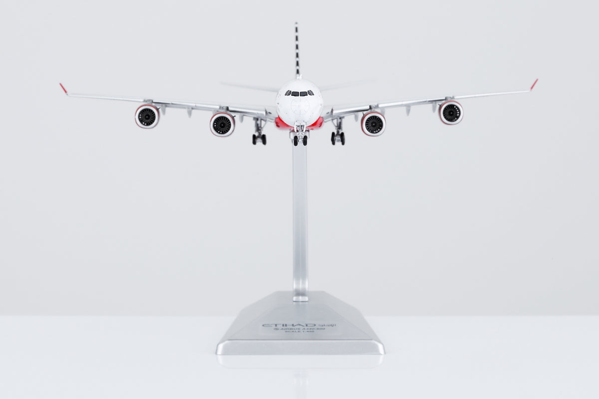 1/400 Etihad Airways A340-642 A6-EHJ "Abu Dhabi GP 2013" HY346099