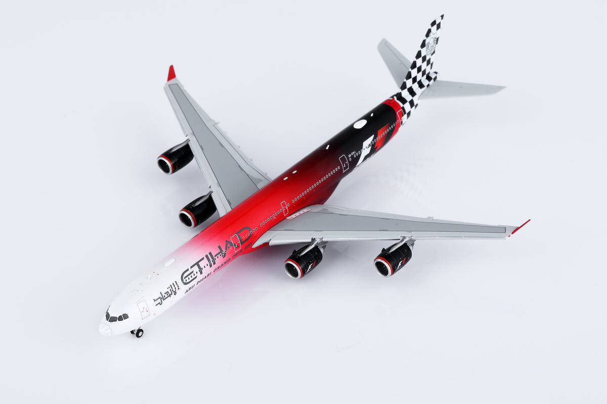 1/400 Etihad Airways A340-642 A6-EHJ "Abu Dhabi GP 2014" HY346092