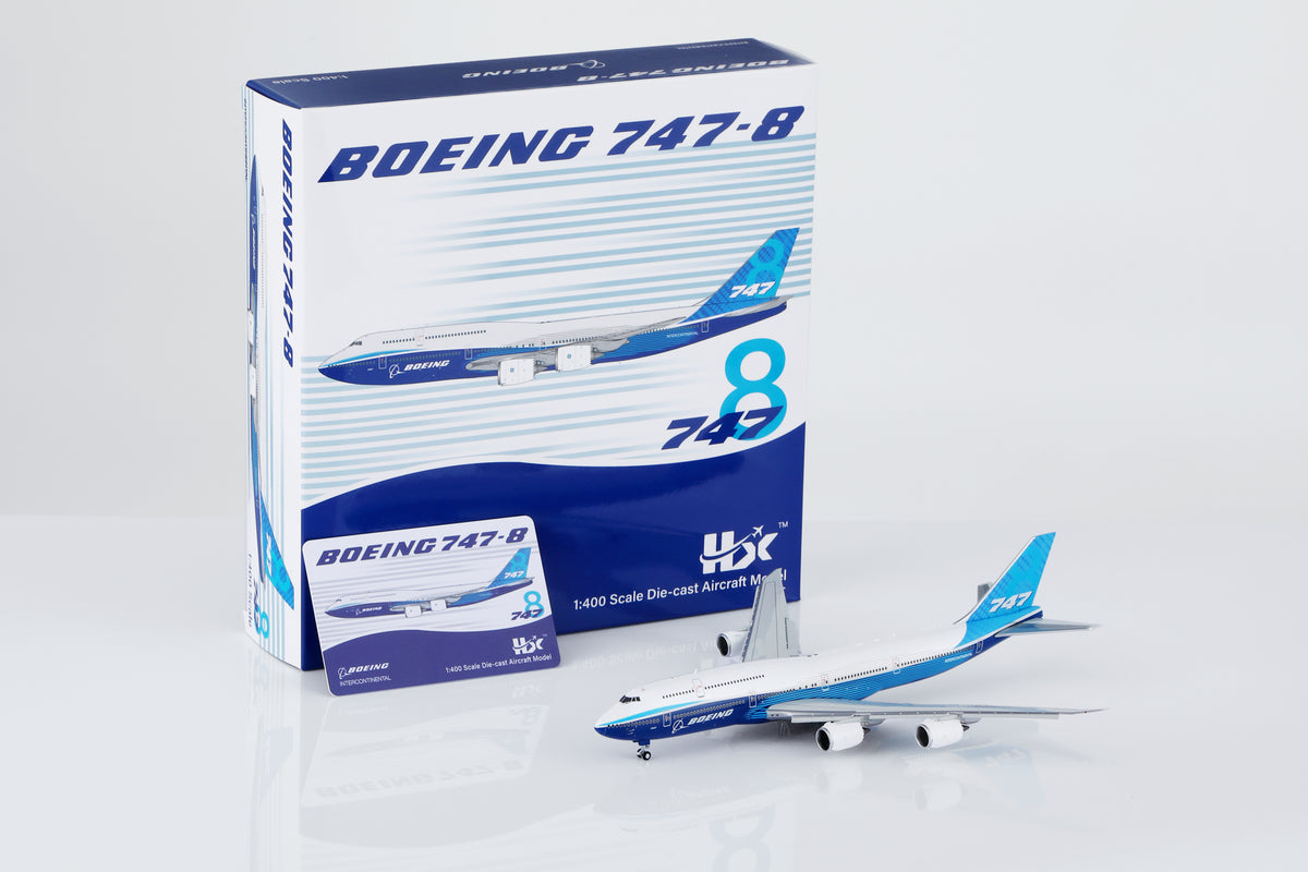1/400 Boeing Company B747-8 Blue "House livery" B631003F Flaps Down - cover