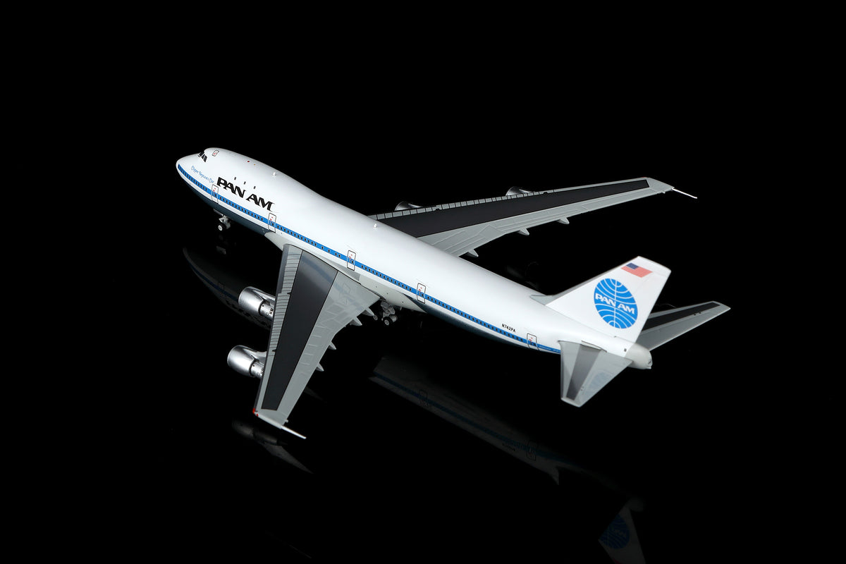 1/400 Pan Am B747-100 "Clipper Neptune's Car" N742PA B551411P
