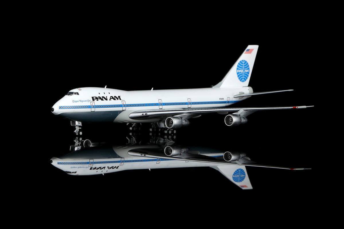 1/400 Pan Am B747-100 "Clipper Neptune's Car" N742PA B551411P