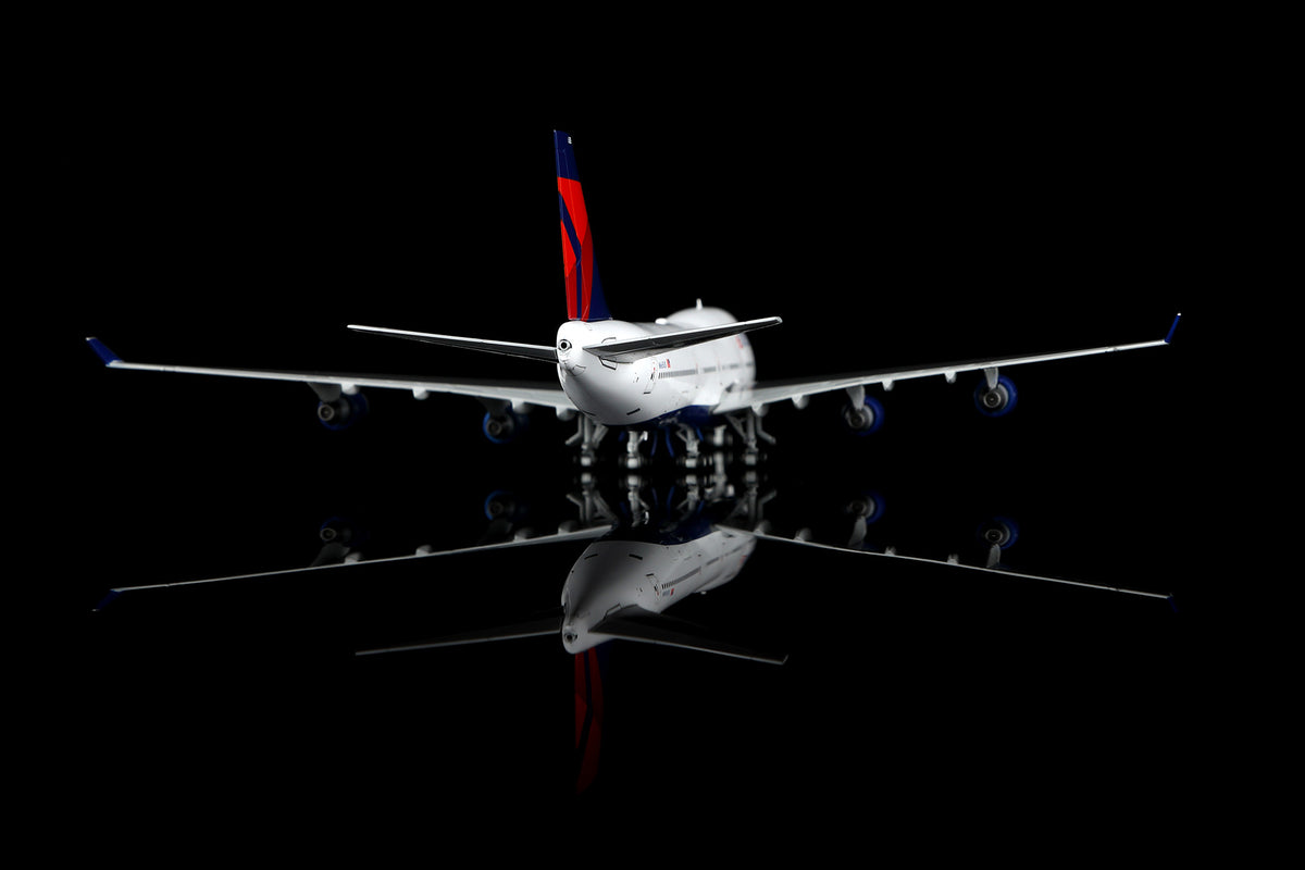 1/400 Delta Air Lines B747-400 N665US B616601