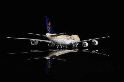 Saudi Arabian Airlines Cargo B747-8F HZ-AI4 B631602C Interactive Series