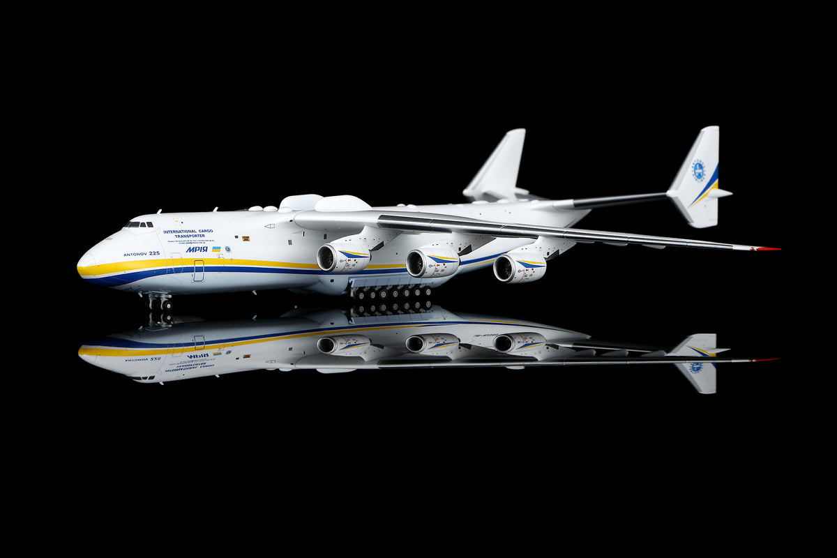 Antonov AN-225 UR-82060 An22504