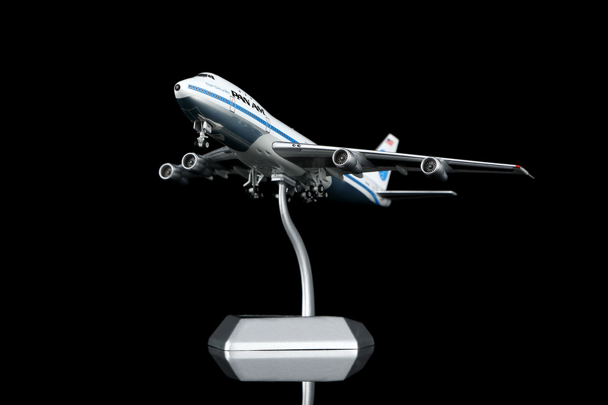 1/400 Pan Am B747-100 "Clipper Dashing Wave" N749PA B551412P