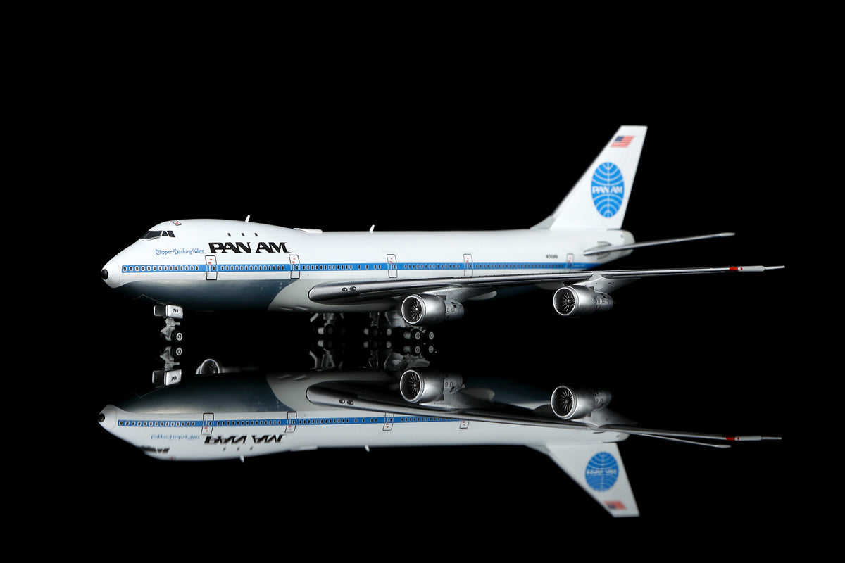 1/400 Pan Am B747-100 "Clipper Dashing Wave" N749PA B551412P