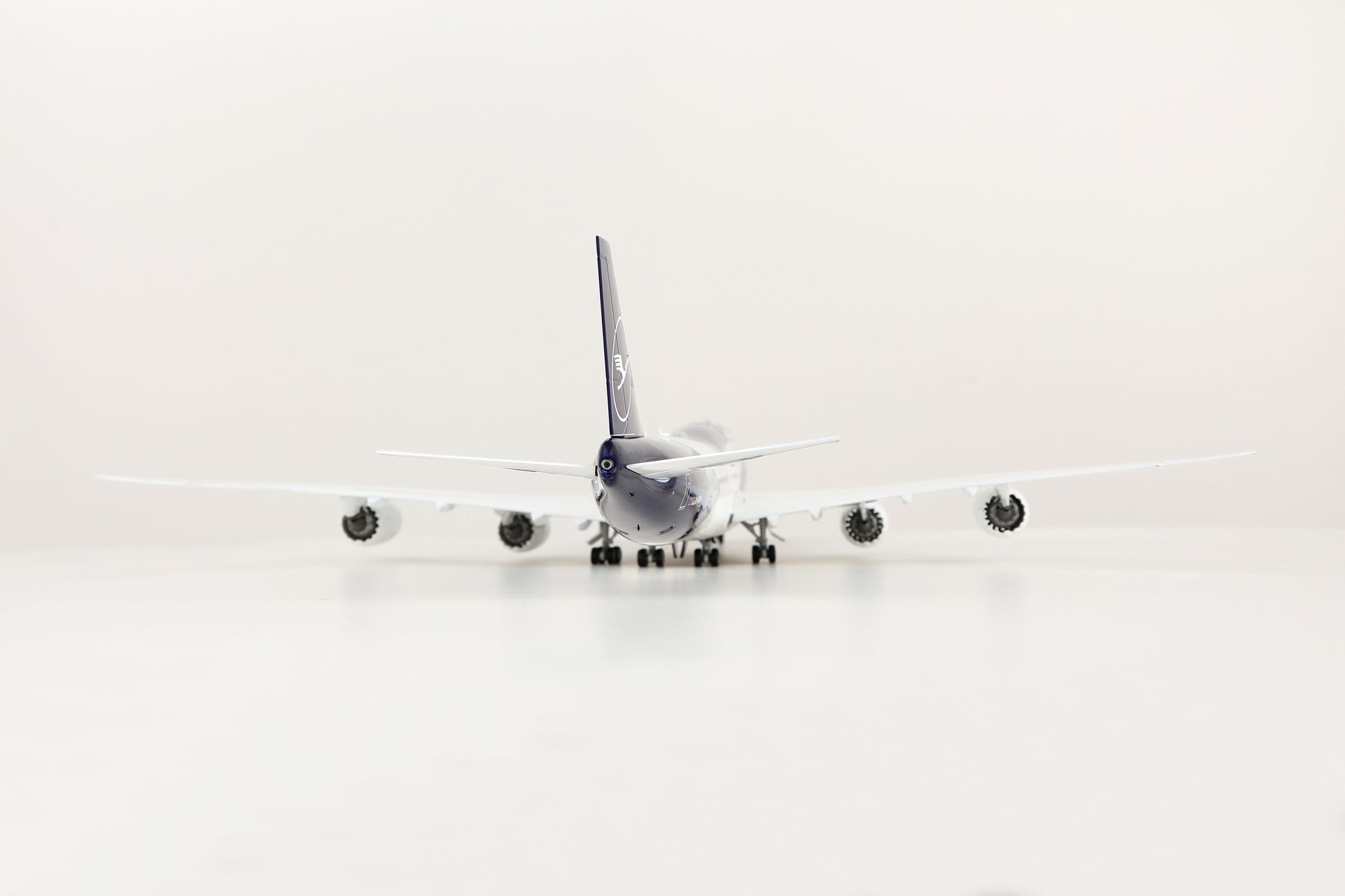 Lufthansa B747-8 D-ABYN