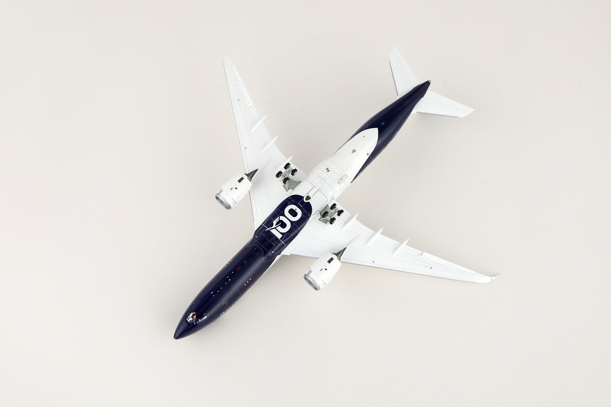 Lufthansa A350-900 D-AIXL