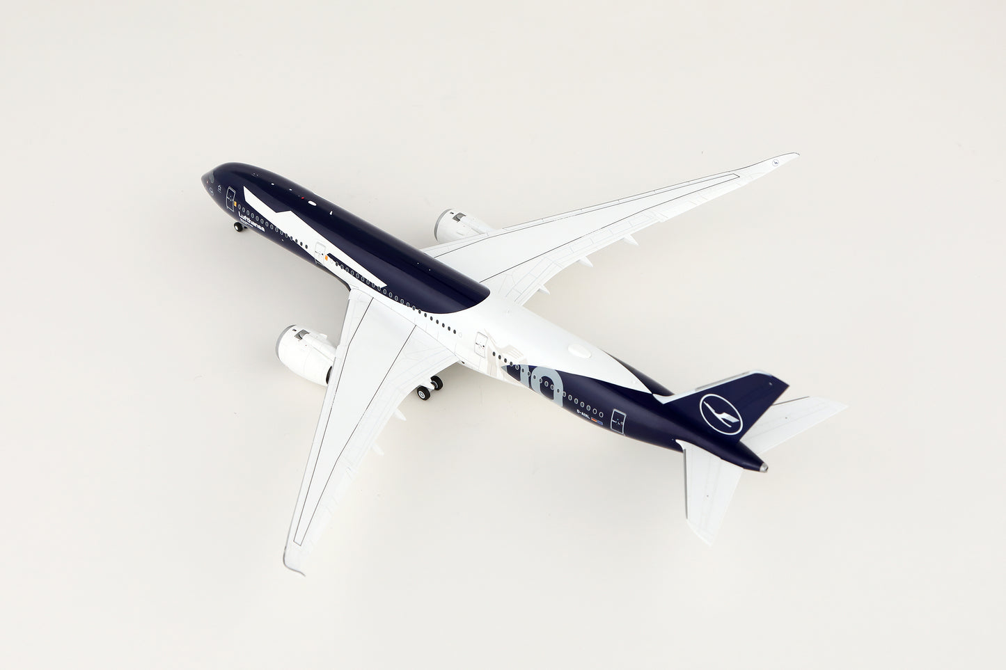 Lufthansa A350-900 D-AIXL