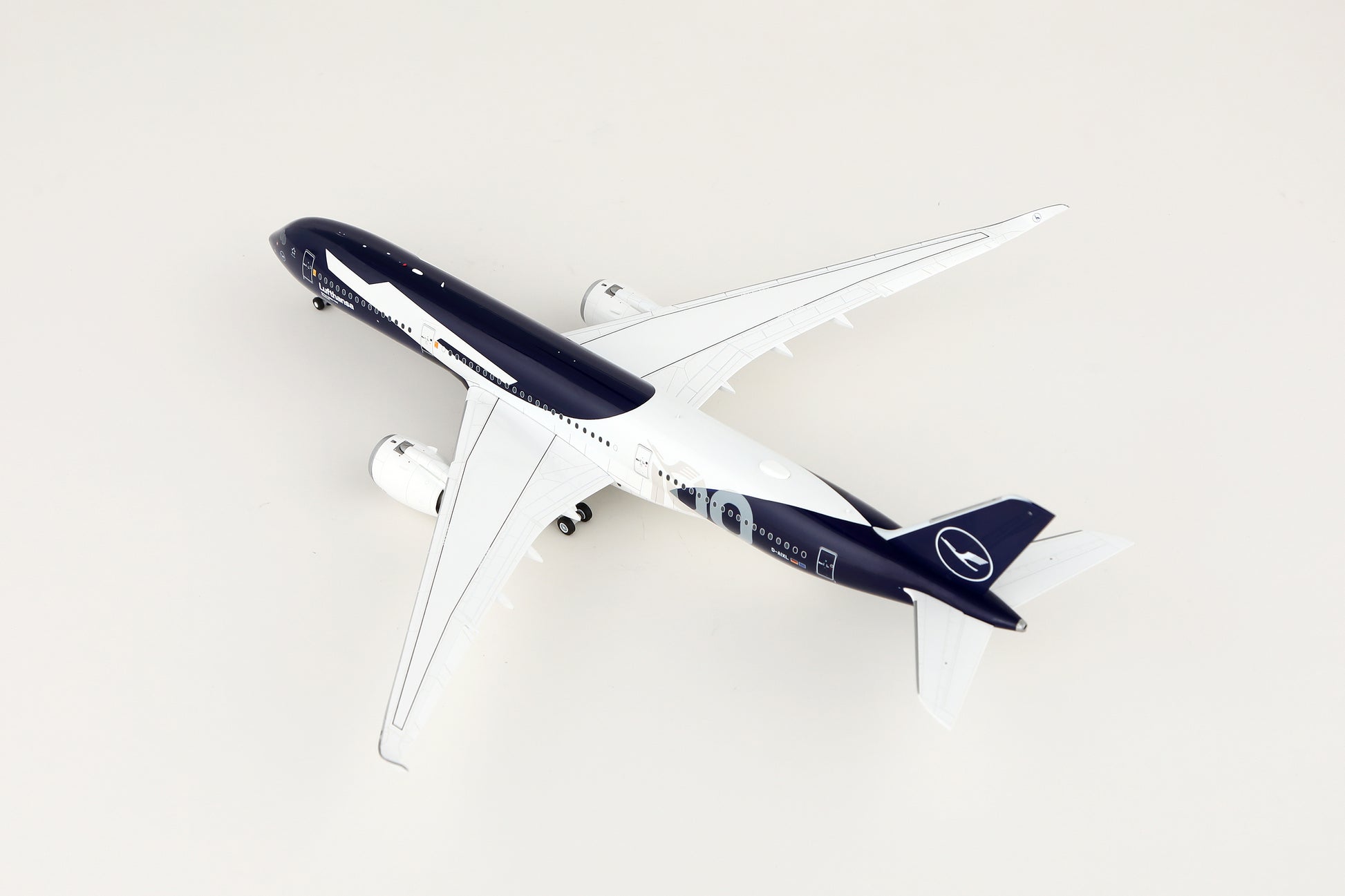 Lufthansa A350-900 D-AIXL