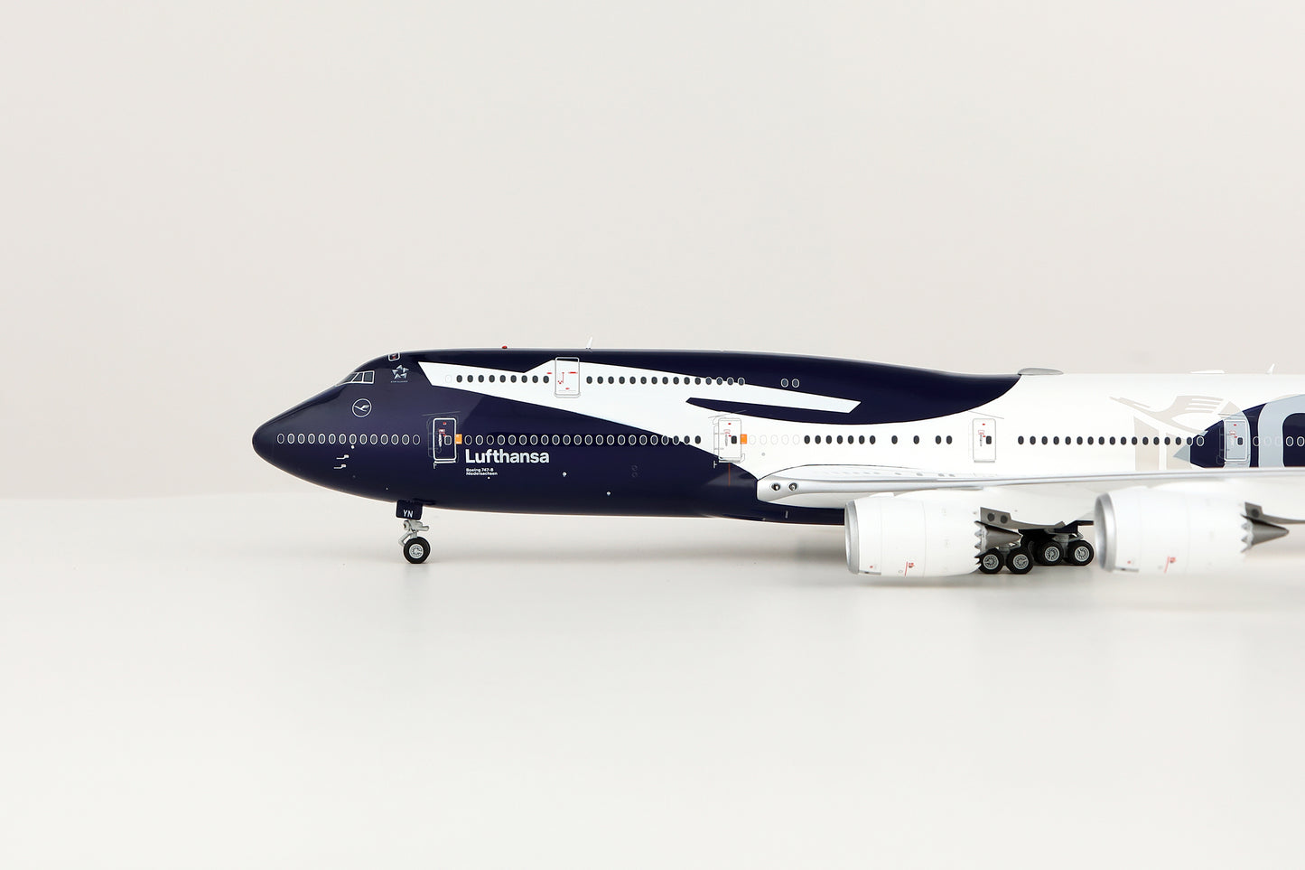 Lufthansa B747-8 D-ABYN