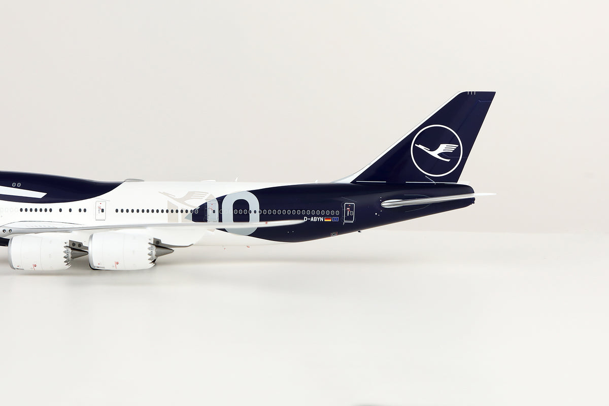 Lufthansa B747-8 D-ABYN