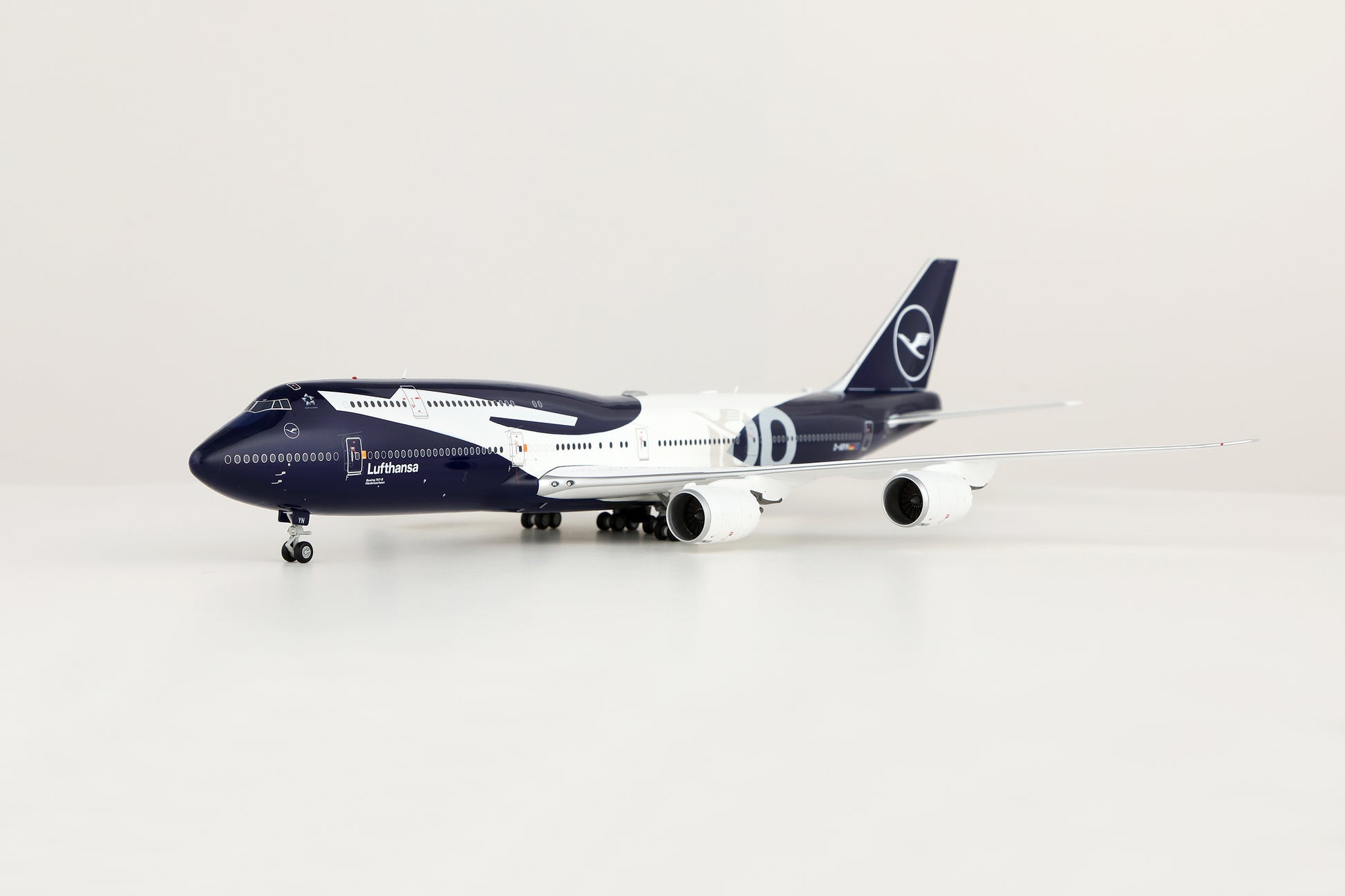 Lufthansa B747-8 D-ABYN