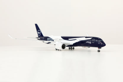 Lufthansa A350-900 D-AIXL