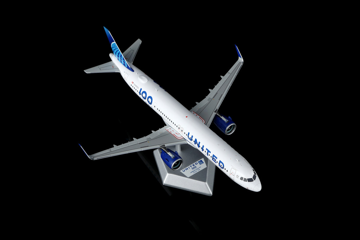 United Airlines A320NEO N44550