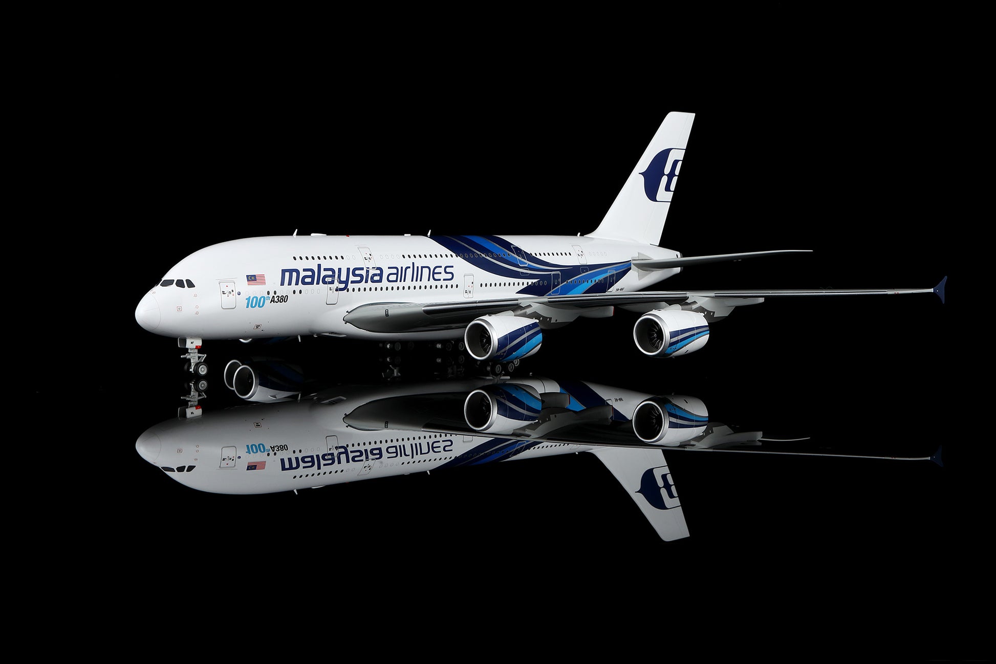 Malaysia Airlines A380-800 9M-MNF