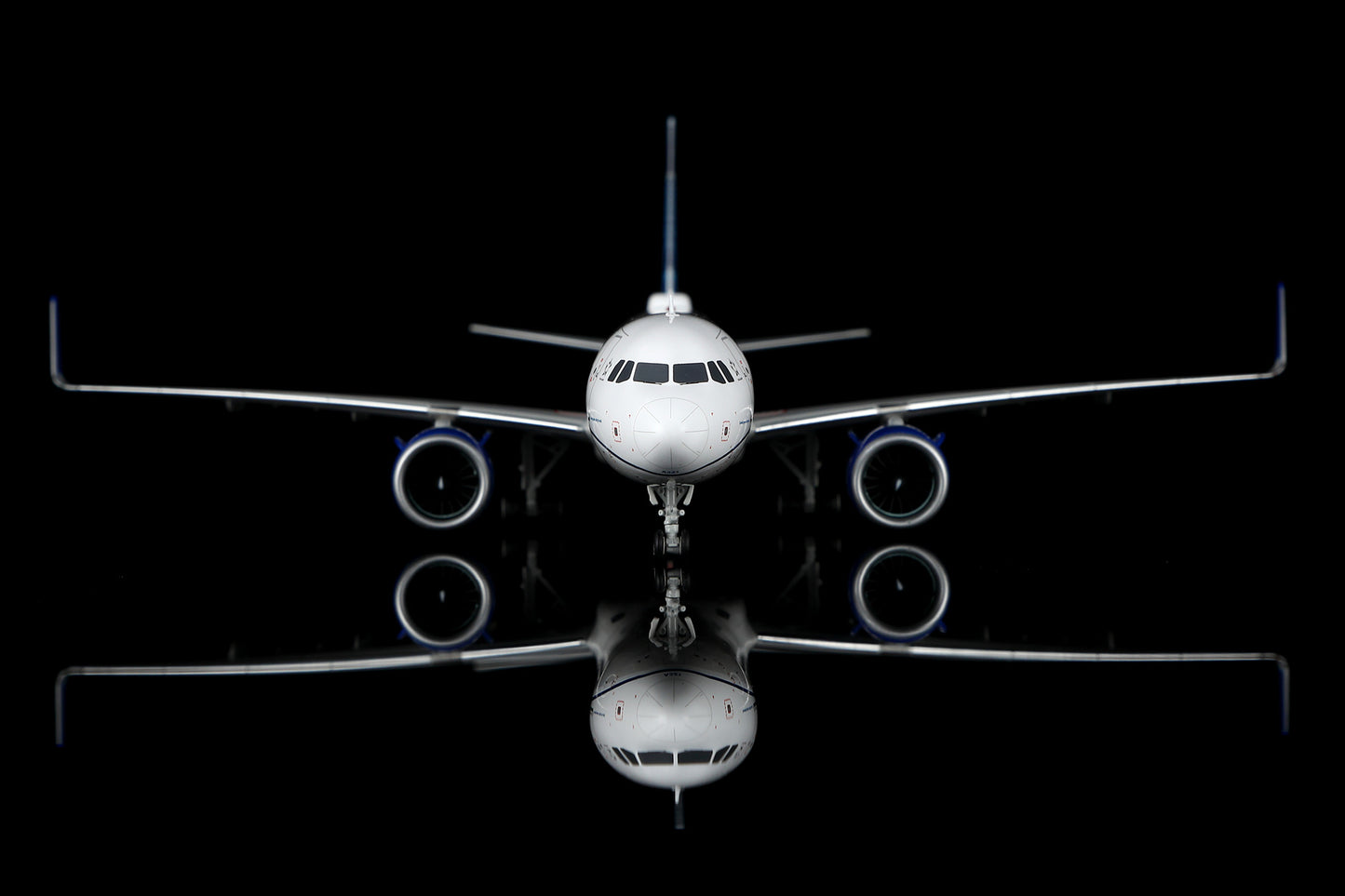 United Airlines A320NEO N44550