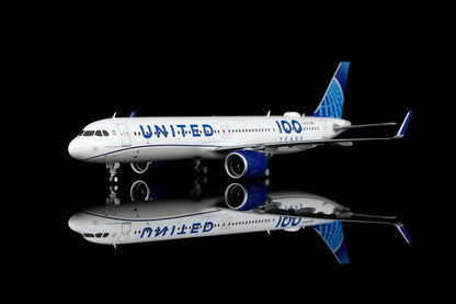 United Airlines A320NEO N44550