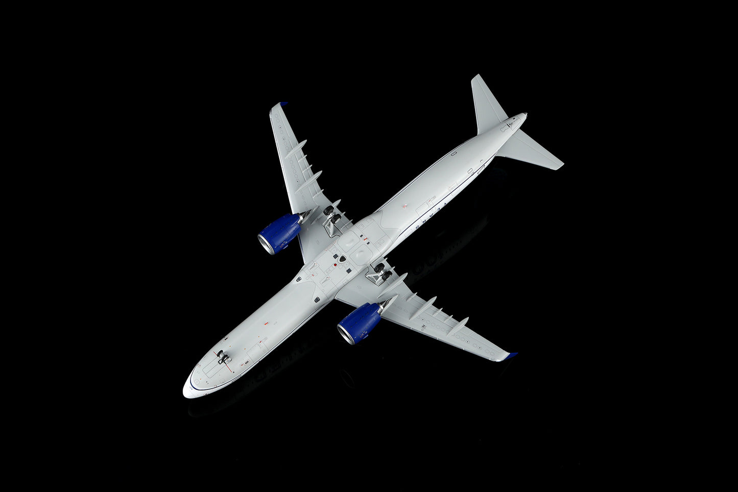 United Airlines A320NEO N44550
