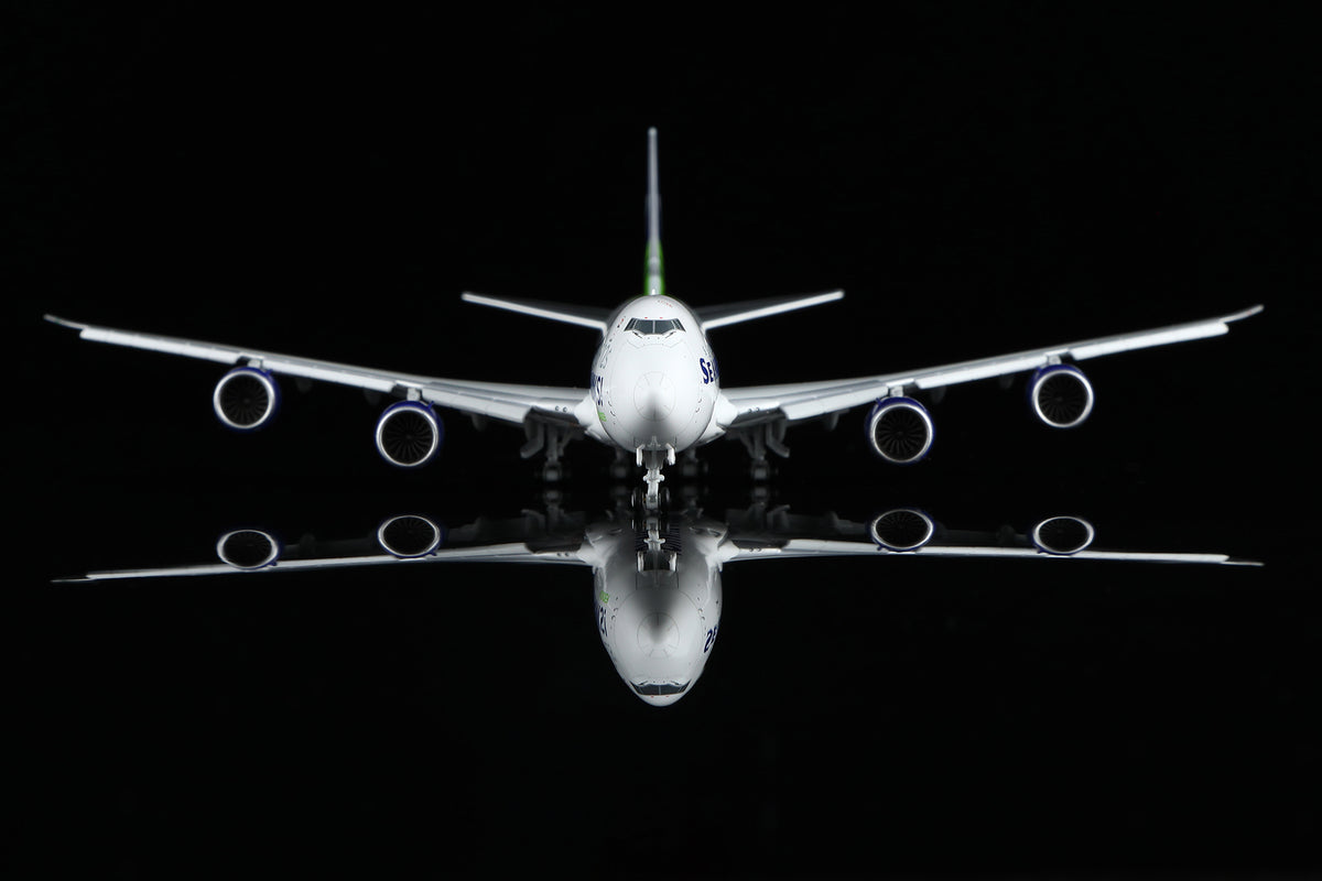 Boeing Company B747-8F N770BA B631006
